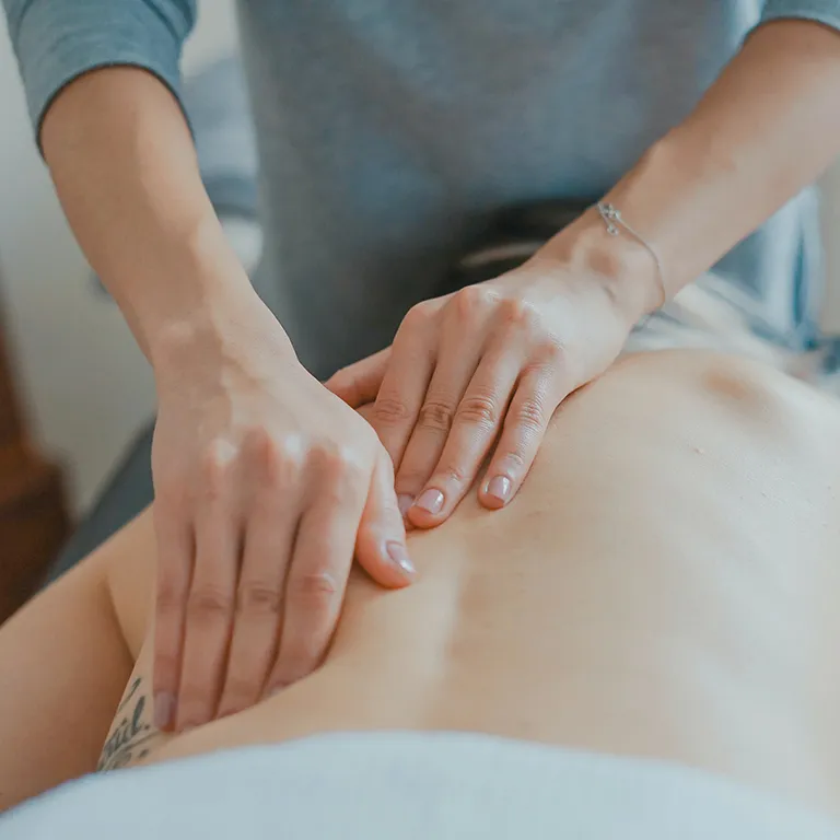 Image qui représente un ticket d'une activité (Massage Californien ou Deep Tissue de 55 minutes) liée au point d'intéret