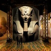 Image qui représente un ticket d'une activité (Atelier des Lumières - Expositions Immersives : L’Egypte des Pharaons / Les Orientalistes) liée au point d'intéret