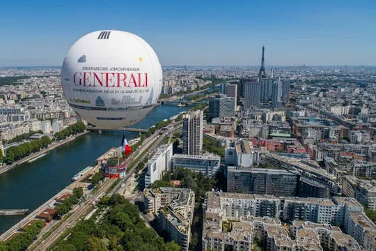 Image qui représente un ticket d'une activité (Billets pour un survol de Paris dans le Ballon de Paris Generali) liée au point d'intéret