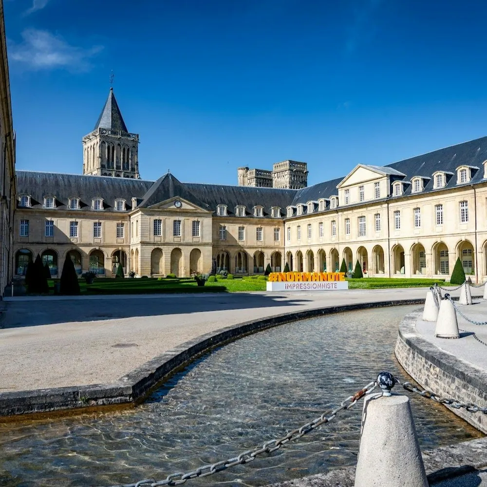 Image qui représente un ticket d'une activité (Caen : Visite guidée audio) liée au point d'intéret