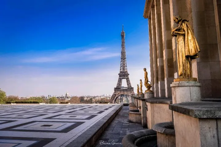 Image qui illustre: Place du Trocadéro-et-du-11-Novembre