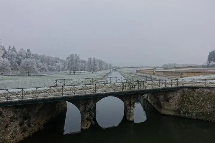 Image qui illustre: Château De La Rivière