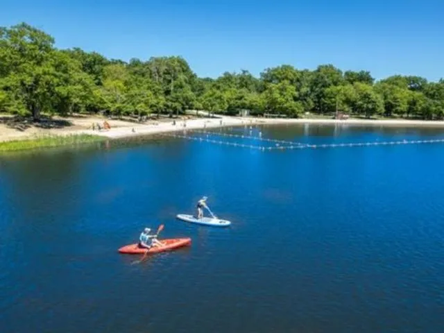 Image qui illustre: Location de canoë - kayak à Vieilles-Maisons-sur-Joudry (45)