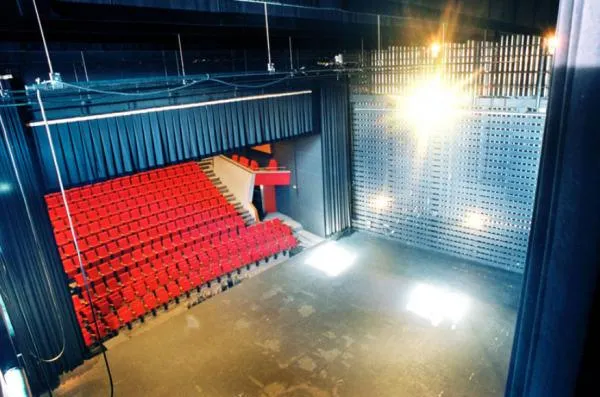 Image qui illustre: Visite guidée du théâtre barrois labellisé scène nationale