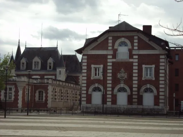 Image qui illustre: Ancienne chocolaterie Poulain de Blois