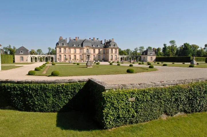 Image qui illustre: Parc et jardins du château de la Motte-Tilly