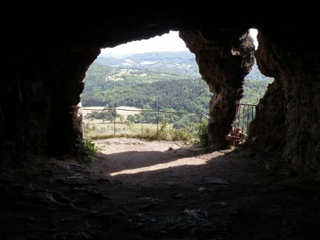 Image qui illustre: Les Grottes de Châteauneuf