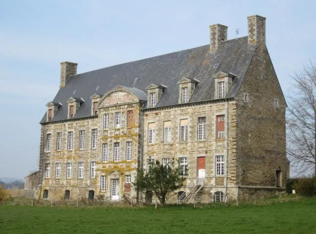 Image qui illustre: Le Château De Vassy