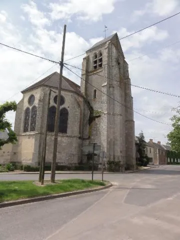 Image qui illustre: Eglise Saint-pierre-ès-liens De Saint-péravy-epreux