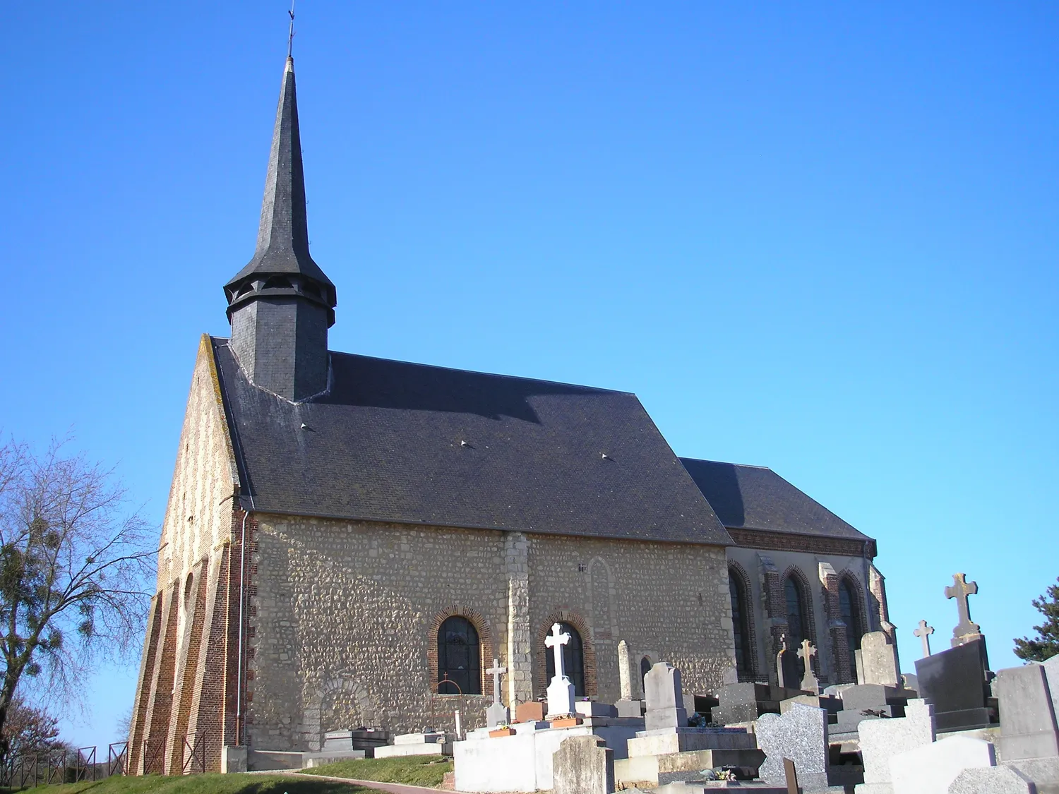 Image qui illustre: Église Saint Sylvain à Glos - 0