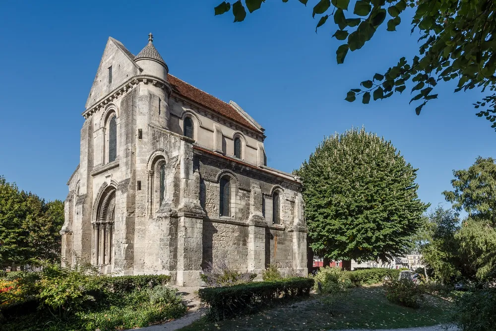 Image qui illustre: Eglise Saint-pierre à Soissons - 1