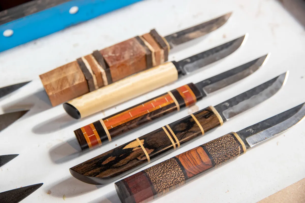 Image qui illustre: Réalisez votre couteau en bois précieux à Montreuil - 1