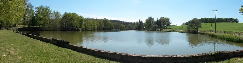 Image qui illustre: Parc De La Reuille à Fléré-la-Rivière - 0