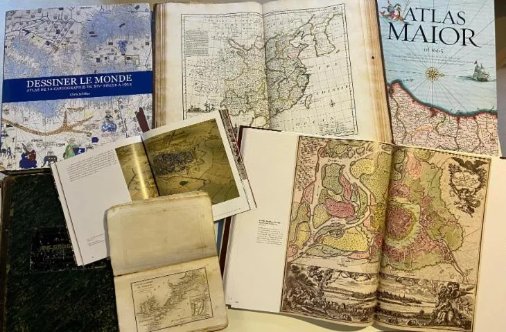 Image qui illustre: Exposition d'atlas à la médiathèque François Mitterrand
