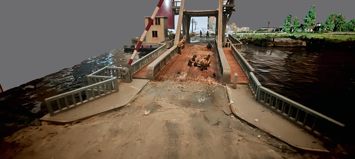Image qui illustre: Présentation d’une maquette reconstituant le Pegasus Bridge dans le cadre des commémorations du 80e anniversaire de la libération de Limoges. à Limoges - 0