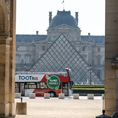 Image qui illustre: Visite de Paris en bus : nuit et jour en hop-on, hop-off à Paris - 1