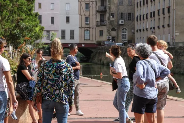 Image qui illustre: Des visites commentées et flash pour tous les goûts au Palais-Musée !