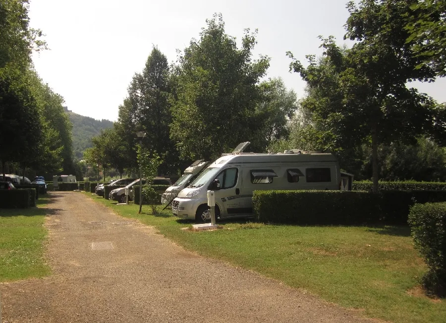 Image qui illustre: Aire De Service - Camping Roc De L'arche à Espalion - 0
