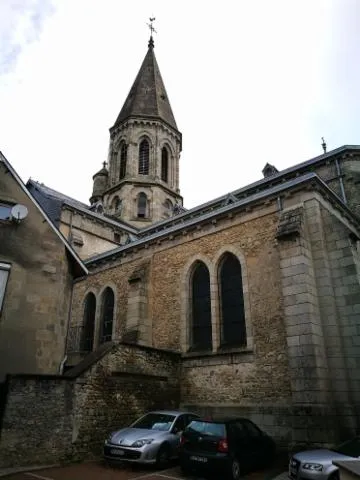 Image qui illustre: Église Saint-Pierre et Saint-Paul