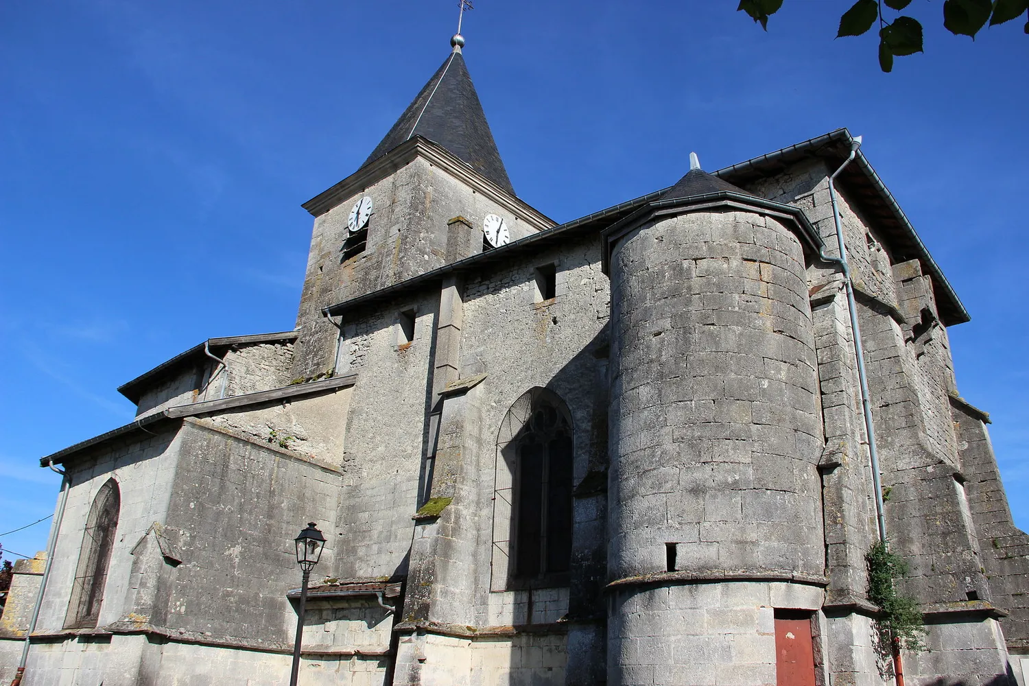 Image qui illustre: Eglise de Tronville-en-Barrois à Tronville-en-Barrois - 0