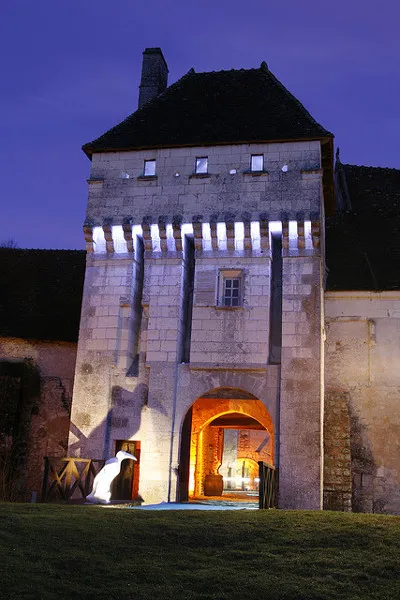 Image qui illustre: Château-monastère De La Corroirie à Montrésor - 2