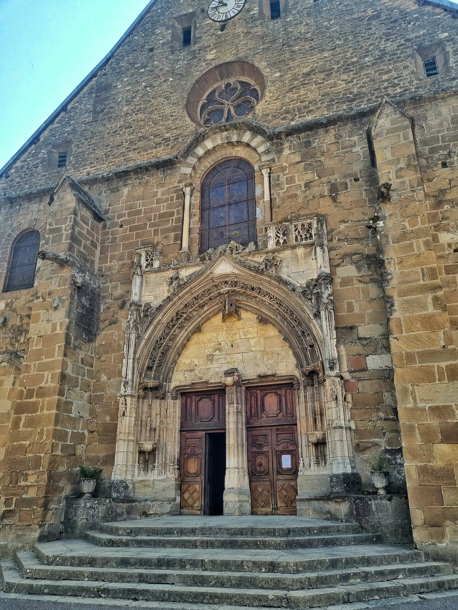 Image qui illustre: Visite guidée des fresques de l'abbatiale romane de Saint-Chef à Saint-Chef - 0