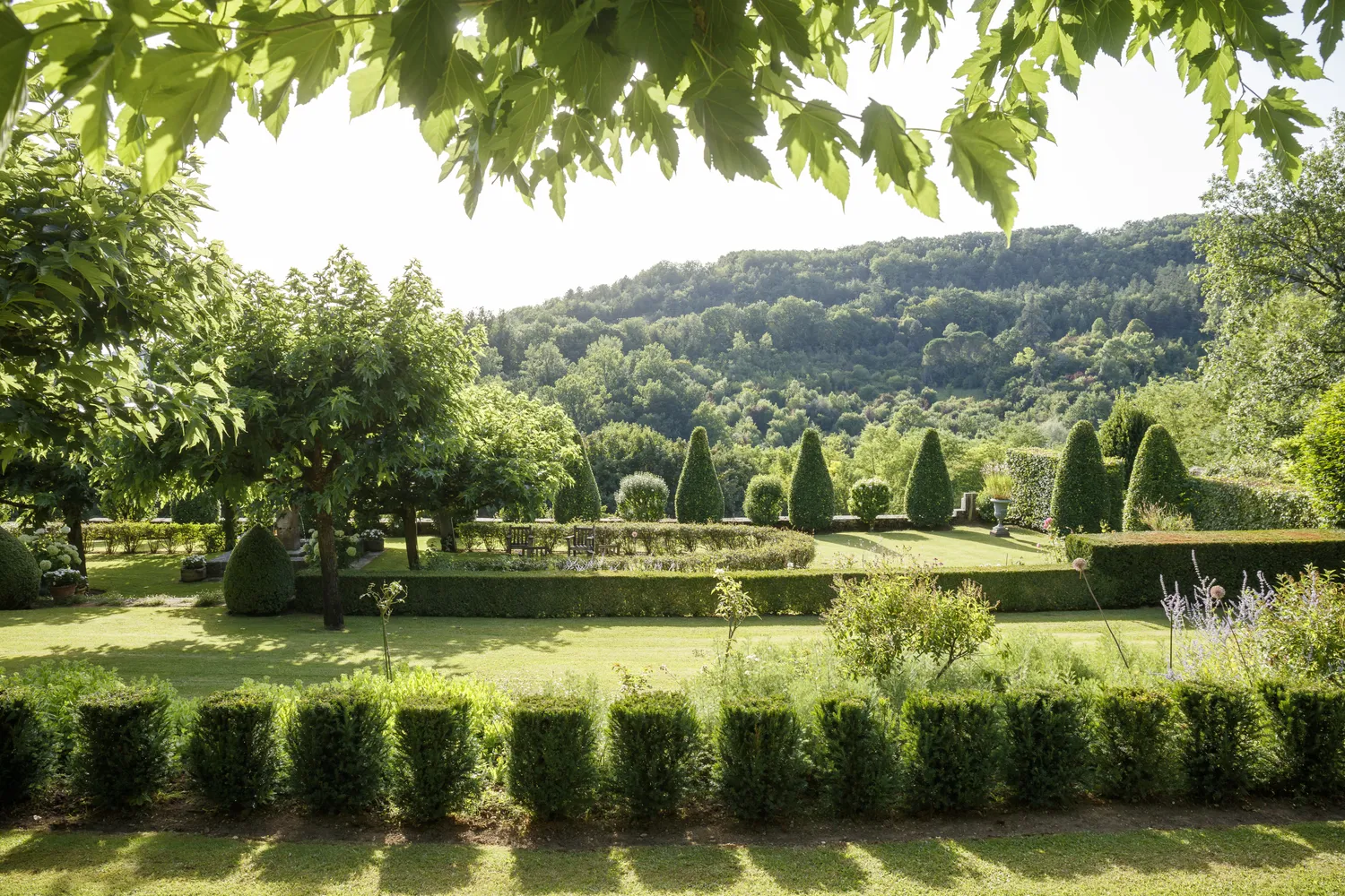Image qui illustre: Un jardin inscrit dans son site à Le Lardin-Saint-Lazare - 0