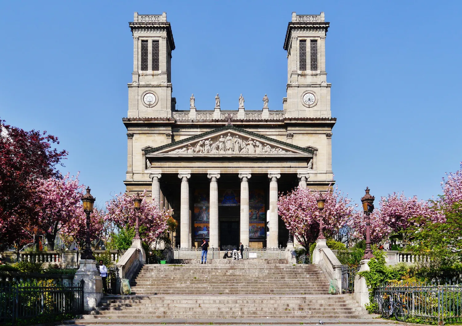 Image qui illustre: Eglise Saint-Vincent de Paul à Paris - 0