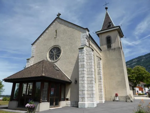 Image qui illustre: Église Saint-Pierre de Bossey