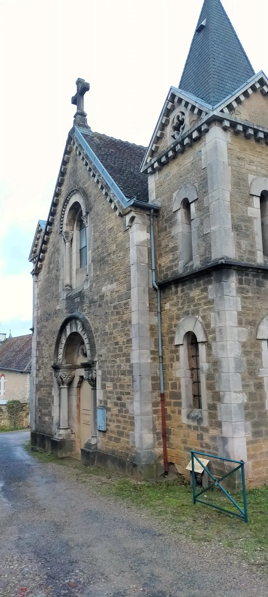 Image qui illustre: Eglise Saint-Antoine à Remigny - 0