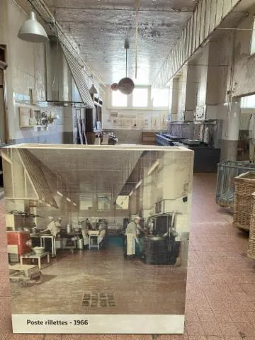 Image qui illustre: visite de la plus ancienne manufacture française de rillettes. Histoire de la maison Prunier.