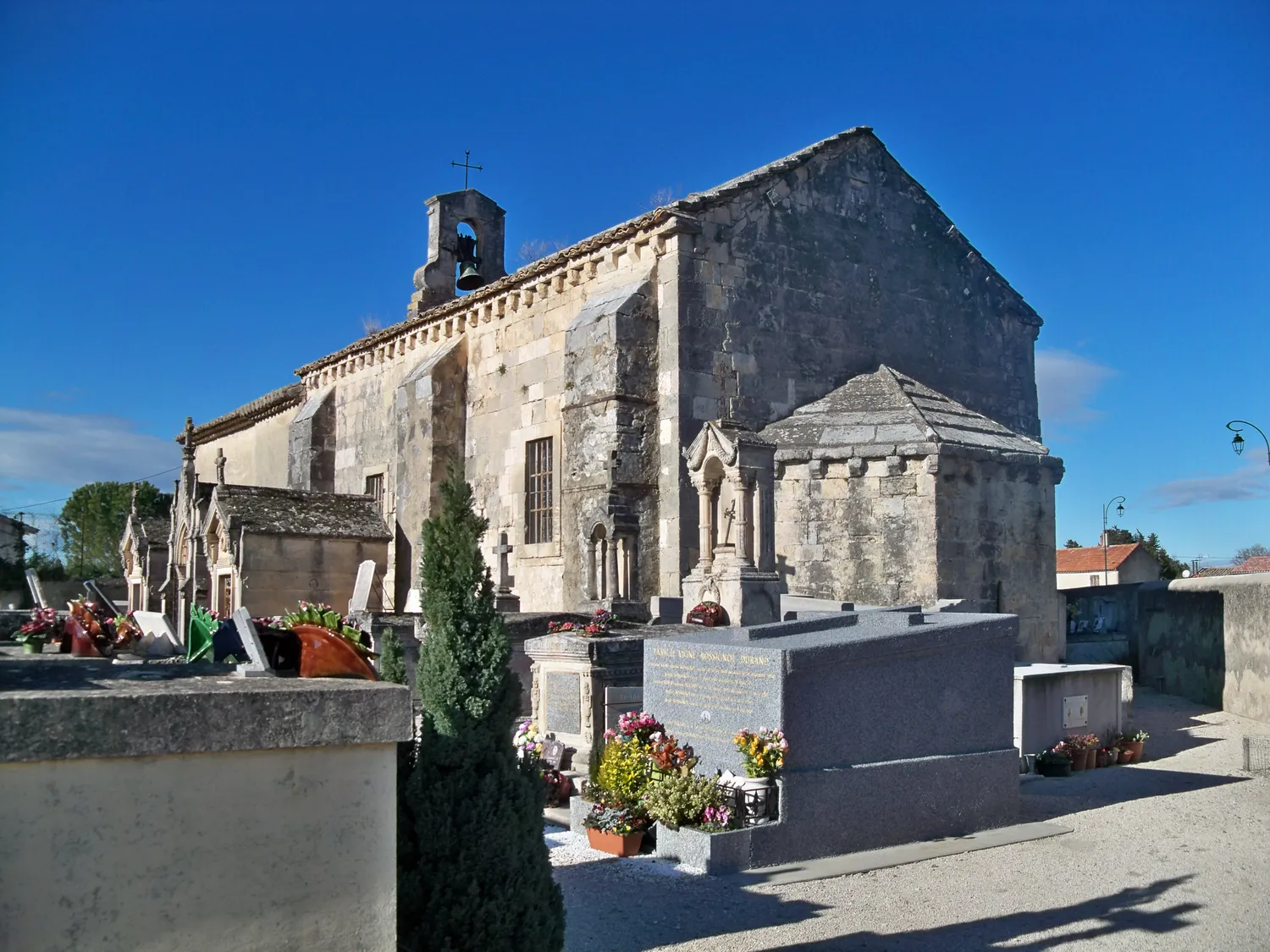 Image qui illustre: Chapelle Saint-michel à Cabannes - 1