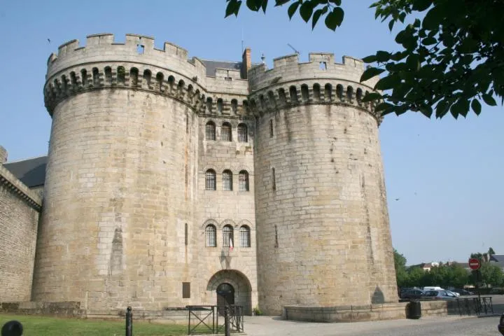 Image qui illustre: Château des ducs d’Alençon