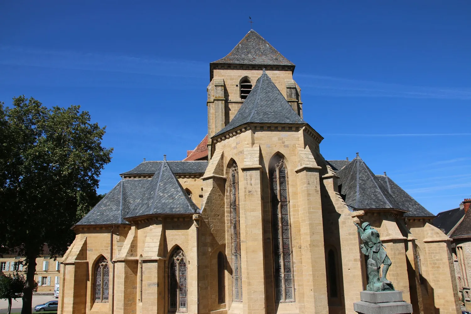 Image qui illustre: Abbatiale Notre Dame De L'assomption Du Vigan à Le Vigan - 0