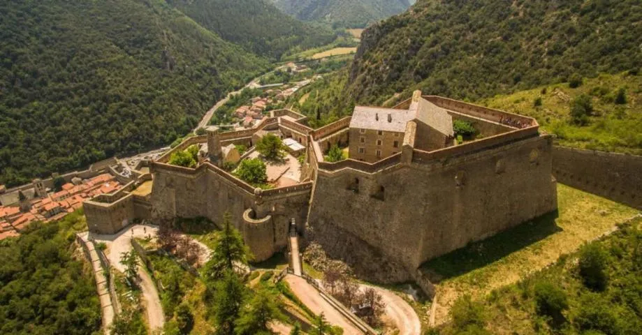 Image qui illustre: Fort Liberia De Villefranche-de-conflent