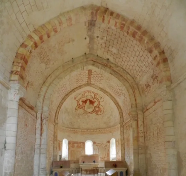 Image qui illustre: Chapelle De Plaincourault à Mérigny - 1