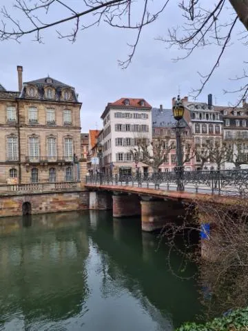 Image qui illustre: Le Pont Sainte-Madeleine