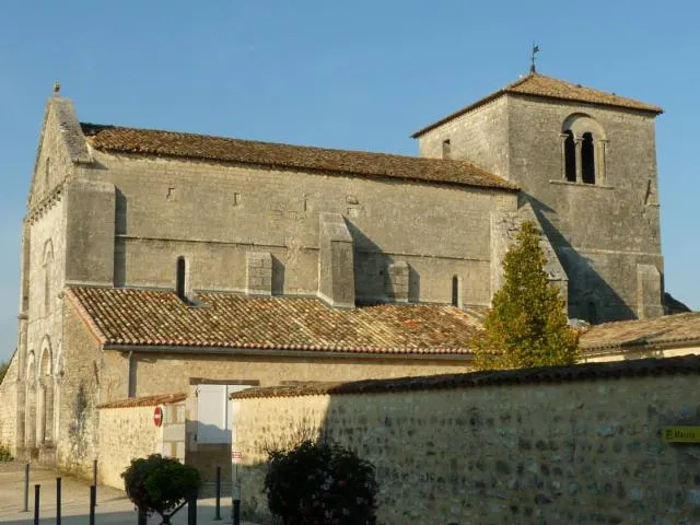 Image qui illustre: Eglise Notre-Dame de Fléac