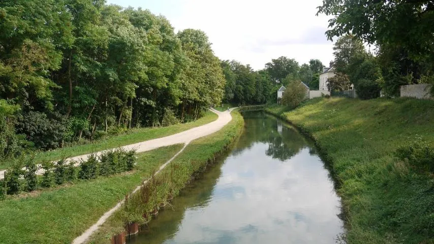 Image qui illustre: Canal de l'Ourcq - Pantin