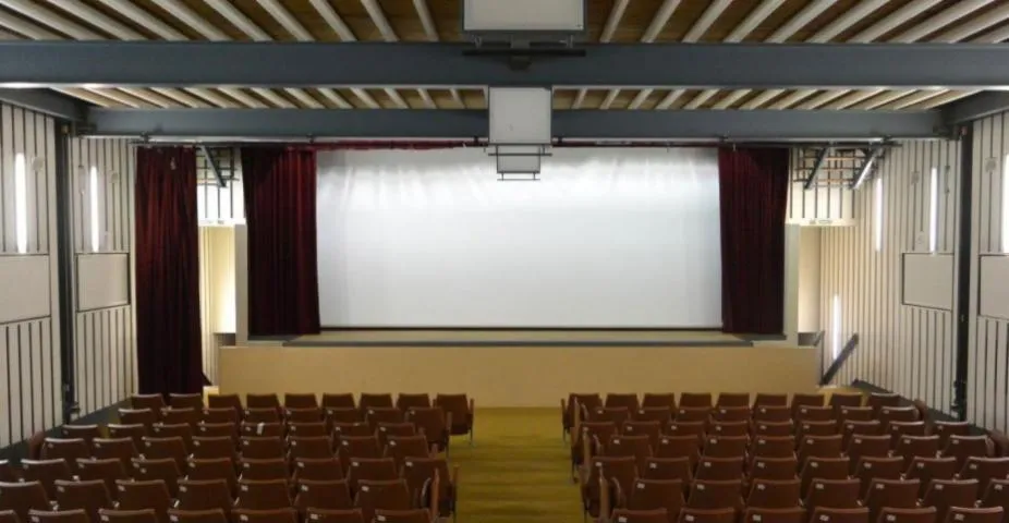 Image qui illustre: Cinéma Étretat - Salle Adolphe Boissaye