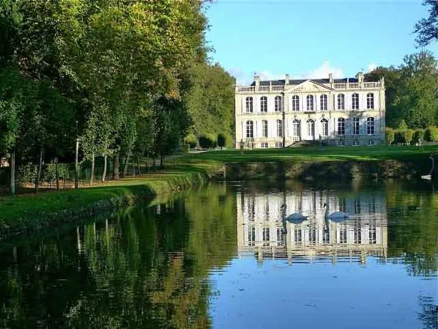 Image qui illustre: Parc Et Jardins Du Château De Canon