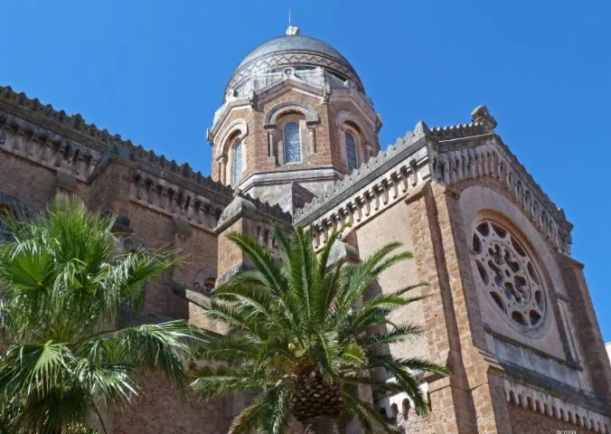 Image qui illustre: Basilique Notre-Dame-de-la-Victoire