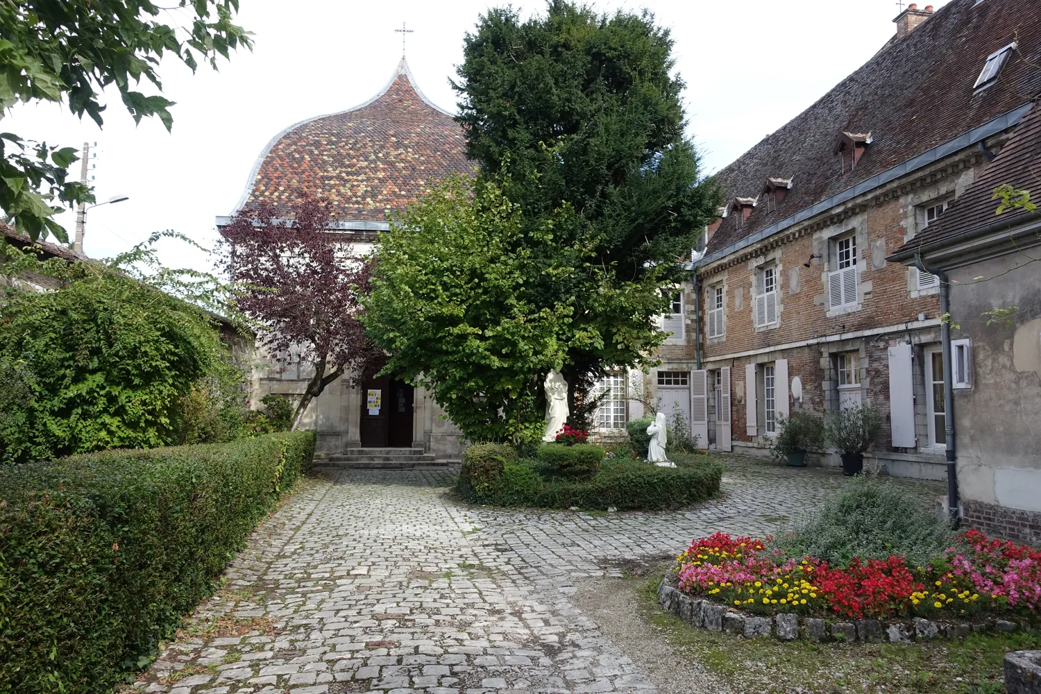 Image qui illustre: Visite libre de la chapelle du monastère de la Visitation à Troyes - 0