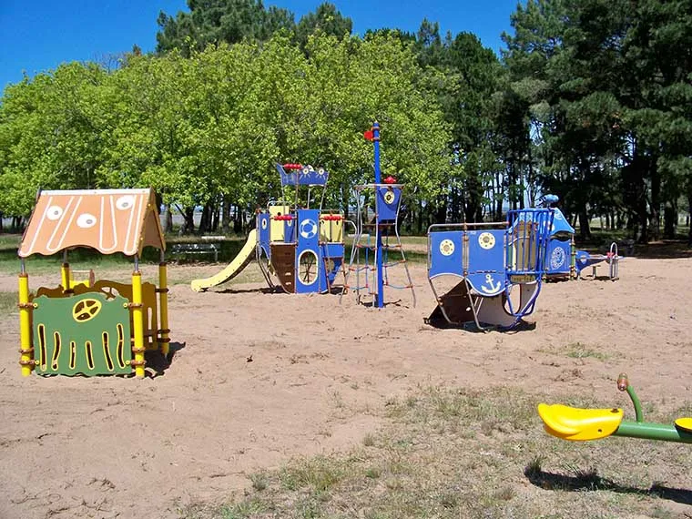 Image qui illustre: Aire De Jeux Paimboeuf à Paimbœuf - 1