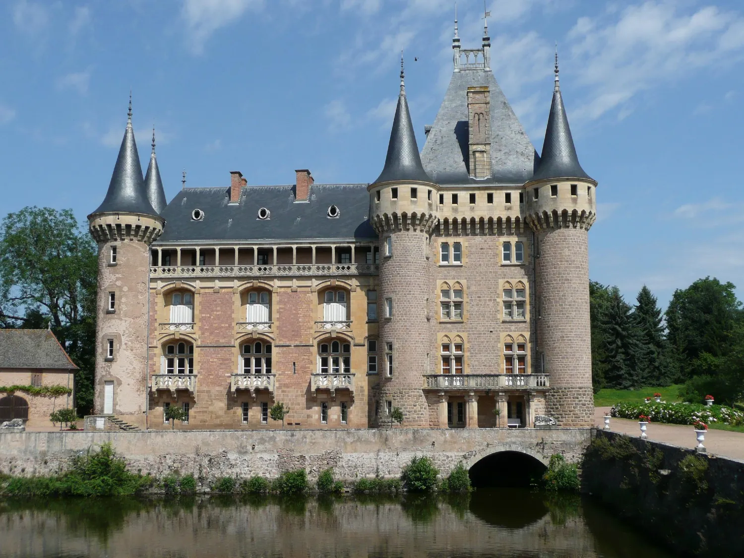 Image qui illustre: Château de la Clayette à La Clayette - 0