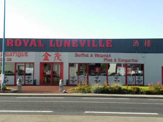 Image qui illustre: Restaurant Le Royal Luneville