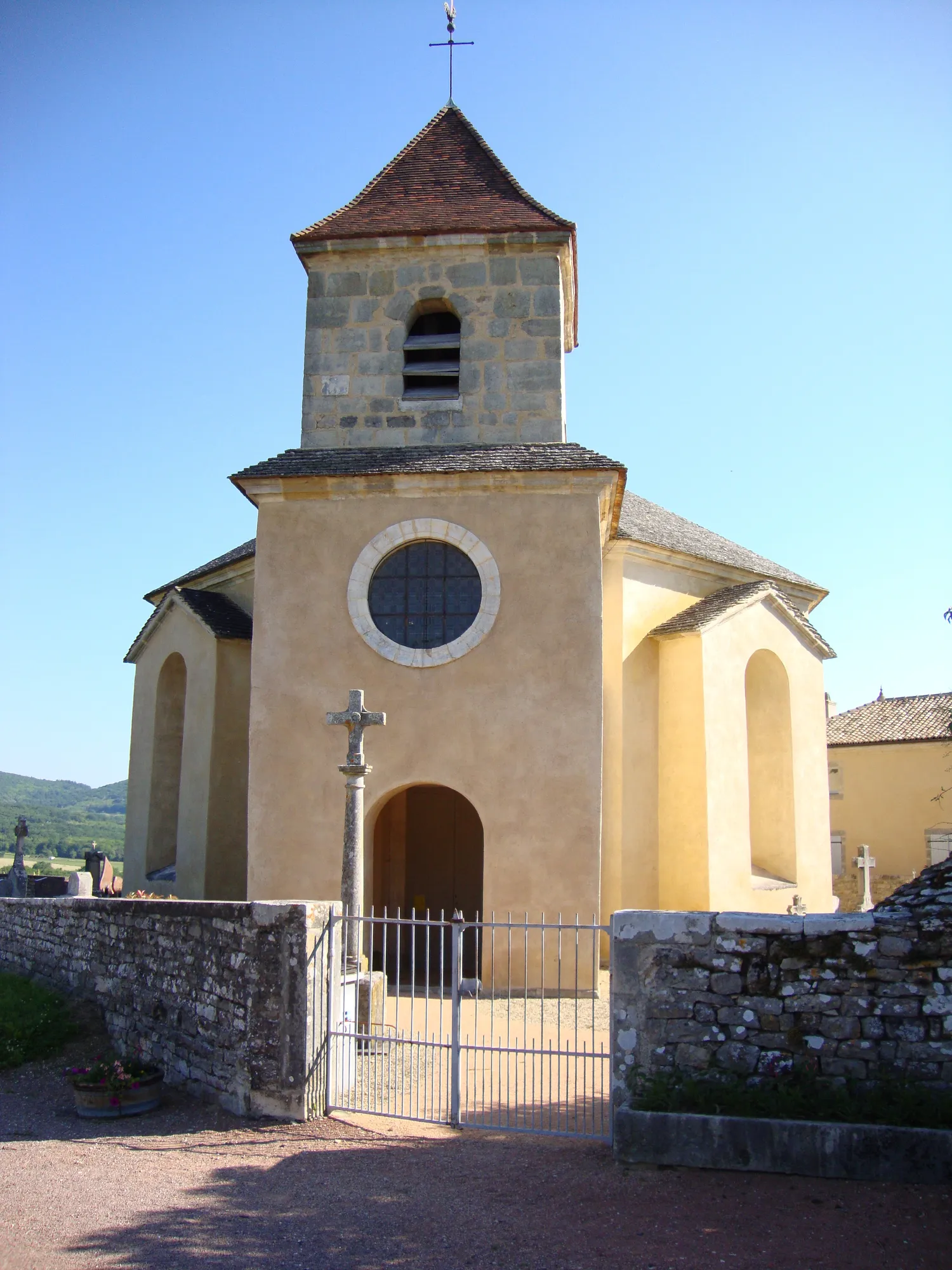 Image qui illustre: Eglise Saint Jean L'evangéliste à Barizey - 0
