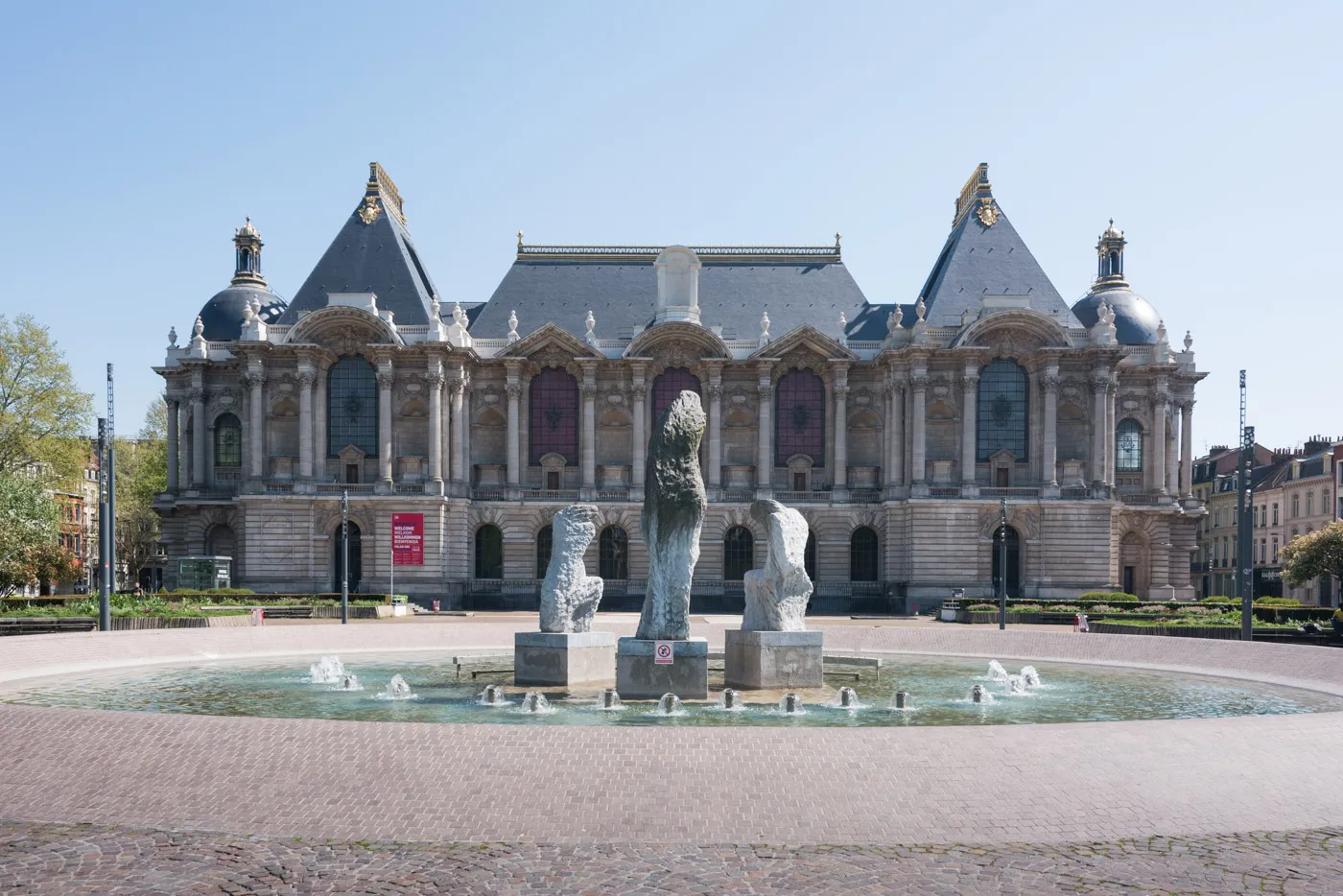 Image qui illustre: Place de la République