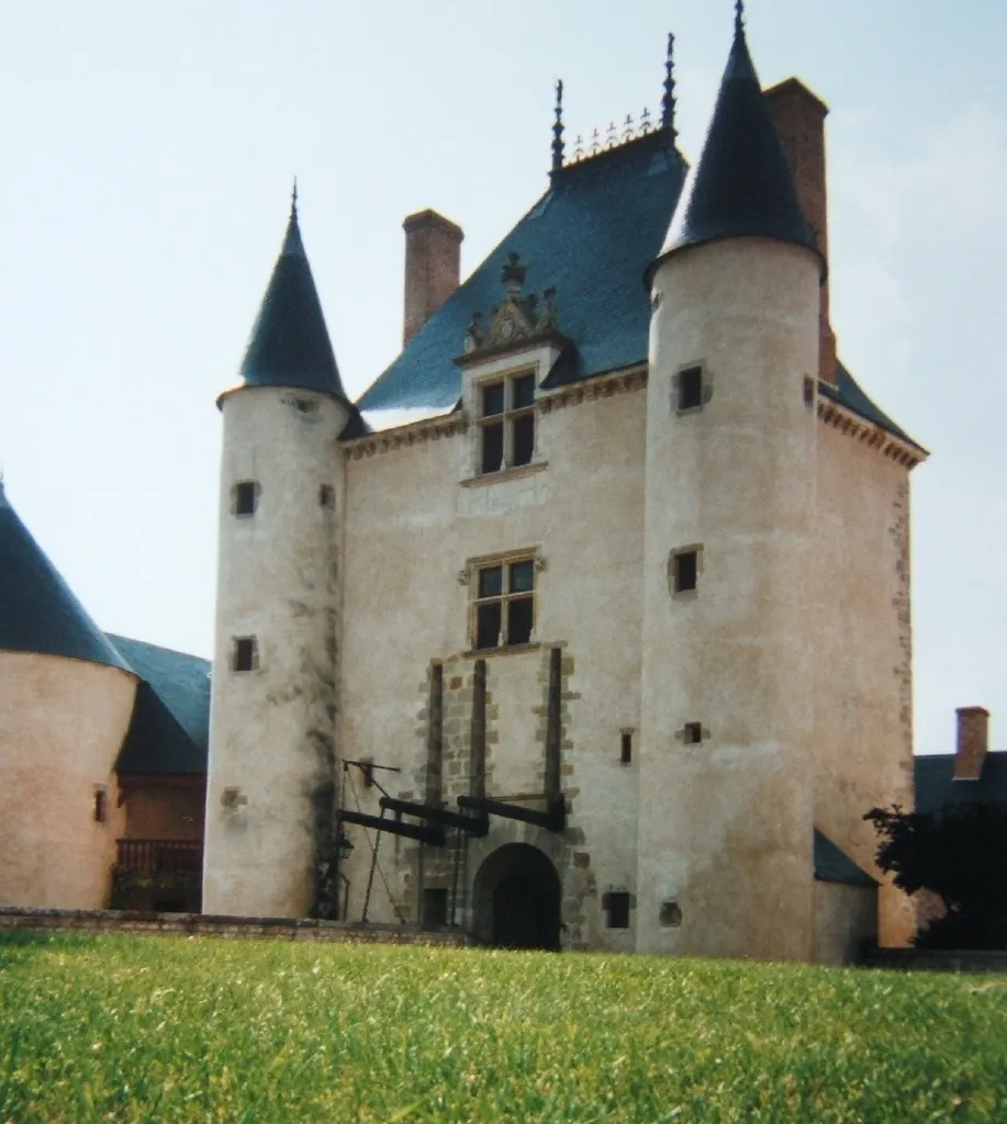 Image qui illustre: Château De Chamerolles à Chilleurs-aux-Bois - 2