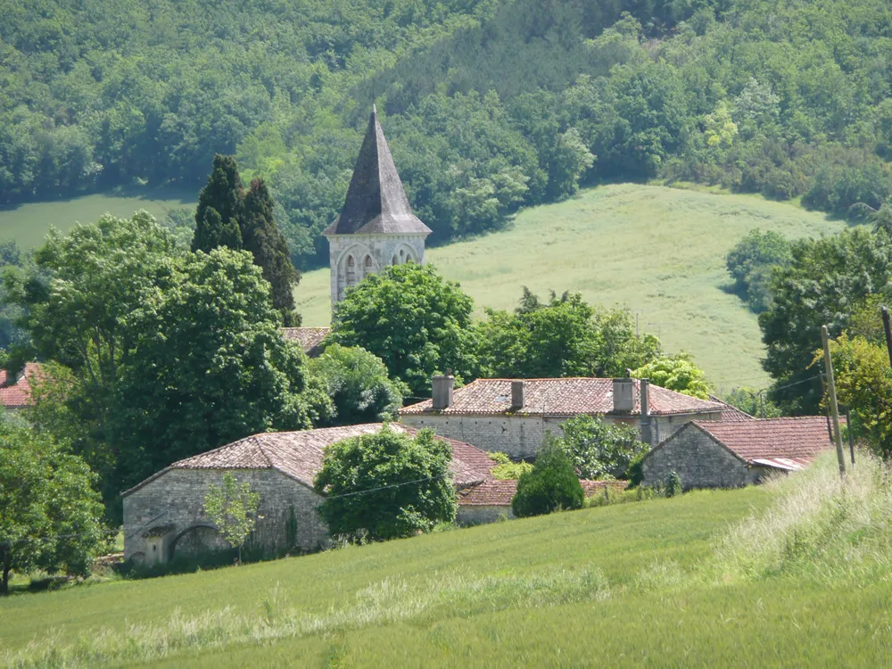 Image qui illustre: Église Saint-pierre De Rouillac à Montcuq-en-Quercy-Blanc - 1
